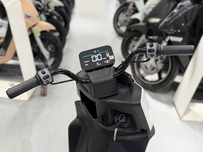 Cặp xe VinFast mới tinh giá dưới 20 triệu vừa ra mắt, 10 ngày sau đã về đại lý: Giá thực tế rẻ hơn nữa- Ảnh 10.