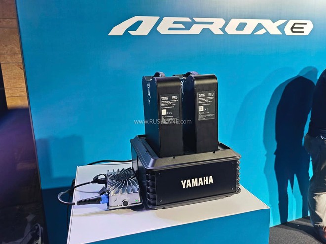 Cận cảnh Yamaha NVX phi&ecirc;n bản chạy điện- Ảnh 7.