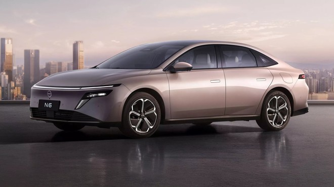 Hãng xe Nhật mở bán mẫu sedan hybrid đối đầu Toyota Camry đẹp long lanh nhưng giá rẻ khó tin – khởi điểm tương đương 400 triệu đồng- Ảnh 3.