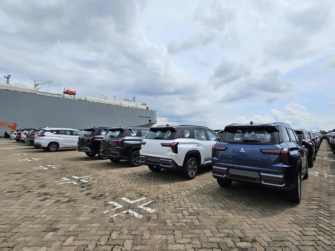 Mitsubishi Destinator chốt ra mắt Việt Nam ngày 1/12: Có thể có 2 bản, ADAS, đấu CX-5 bằng 3 hàng ghế như Santa Fe- Ảnh 5. Mitsubishi Destinator chốt ra mắt Việt Nam ngày 1/12: Có thể có 2 bản, ADAS, đấu CX-5 bằng 3 hàng ghế như Santa Fe- Ảnh 5.