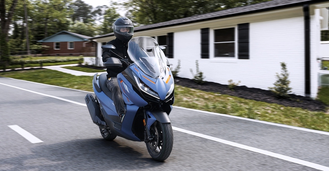 Xe ga chuyên phượt của Honda vừa về VN đã gặp khó: Đối thủ ra mắt 2 xe 'trang bị tận răng' giá rẻ hơn- Ảnh 8. Xe ga chuyên phượt của Honda vừa về VN đã gặp khó: Đối thủ ra mắt 2 xe 'trang bị tận răng' giá rẻ hơn- Ảnh 8.