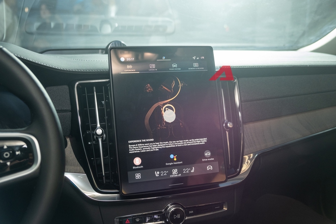 Chi tiết Volvo S90 mới vừa ra mắt Việt Nam: 2,75 tỷ đồng, rẻ hơn gần 150 triệu, thiết kế đẹp lên trông thấy, có màn hình Google- Ảnh 15.