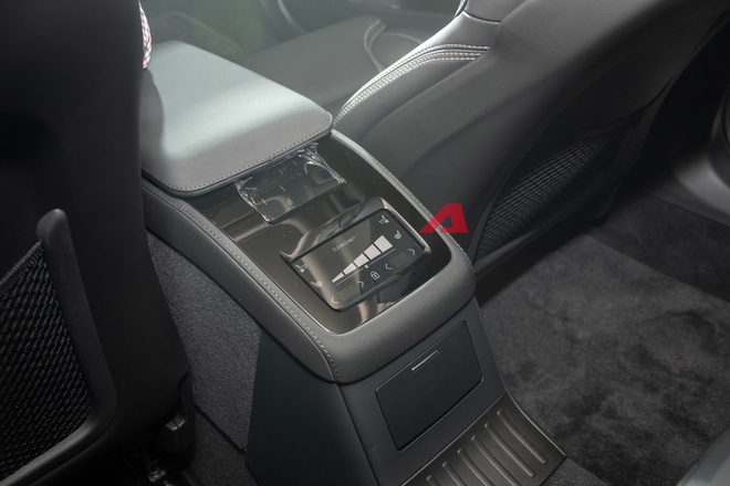 Chi tiết Volvo S90 mới vừa ra mắt Việt Nam: 2,75 tỷ đồng, rẻ hơn gần 150 triệu, thiết kế đẹp lên trông thấy, có màn hình Google- Ảnh 17.