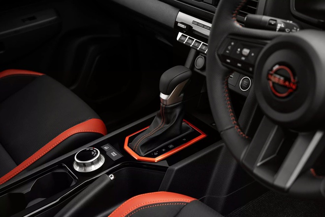 Nissan Navara ra mắt: 'Ruột' Mitsubishi Triton, thiết kế khác biệt, bản Pro4X cực ngầu cạnh tranh Ranger- Ảnh 14. Nissan Navara ra mắt: 'Ruột' Mitsubishi Triton, thiết kế khác biệt, bản Pro4X cực ngầu cạnh tranh Ranger- Ảnh 14.