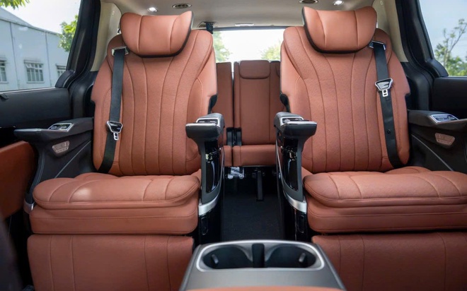 Kia Carnival giảm giá tới 100 triệu tại đại lý, giá thực tế chỉ ngang xe đã qua sử dụng- Ảnh 11. Kia Carnival giảm giá tới 100 triệu tại đại lý, giá thực tế chỉ ngang xe đã qua sử dụng- Ảnh 11.