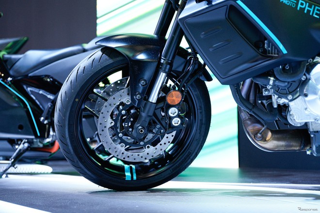 Cận cảnh bộ đôi xe máy hybrid của Yamaha- Ảnh 9. Cận cảnh bộ đôi xe máy hybrid của Yamaha- Ảnh 9.