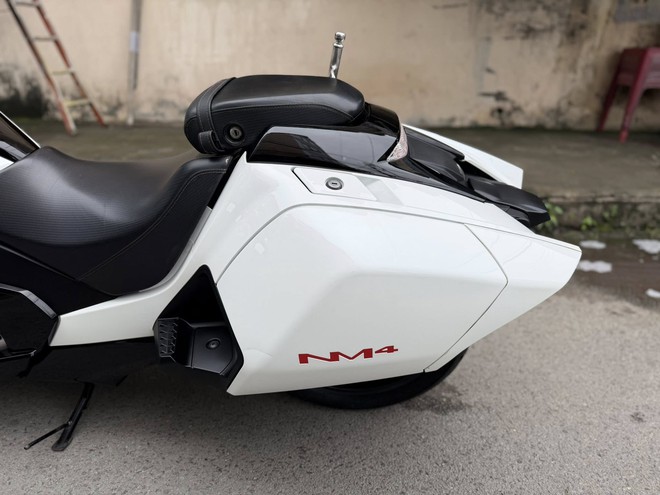 Xe tay ga 'phi thuyền' của Honda đang được rao bán ở Việt Nam, dùng chung một thứ với xe dẫn đoàn CSGT- Ảnh 9.