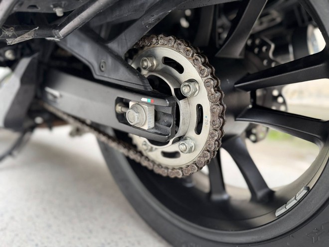 Xe tay ga 'phi thuyền' của Honda đang được rao bán ở Việt Nam, dùng chung một thứ với xe dẫn đoàn CSGT- Ảnh 18.