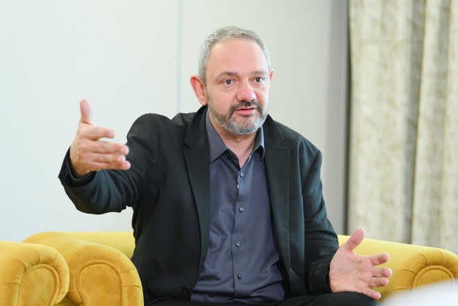 GS Raphaël Mercier chia sẻ về công nghệ phát triển các loại cây trồng lai có khả năng tự nhân giống.