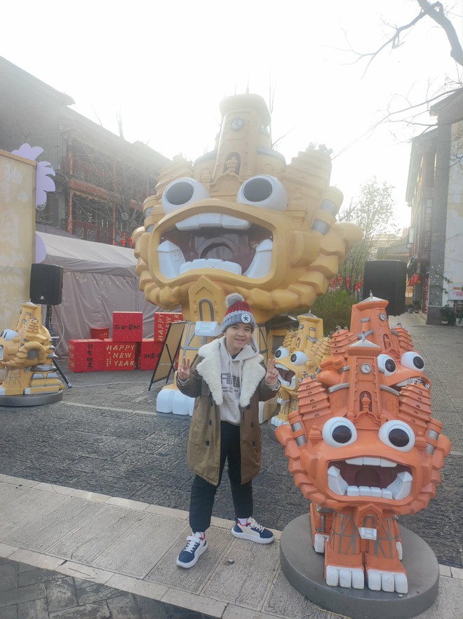 Khách Việt kể chuyện đi ngắm tuyết trên núi cao hơn 4000m ở Trung Quốc, nhận xét: "Không ngờ đến mức này!" - Ảnh 4.