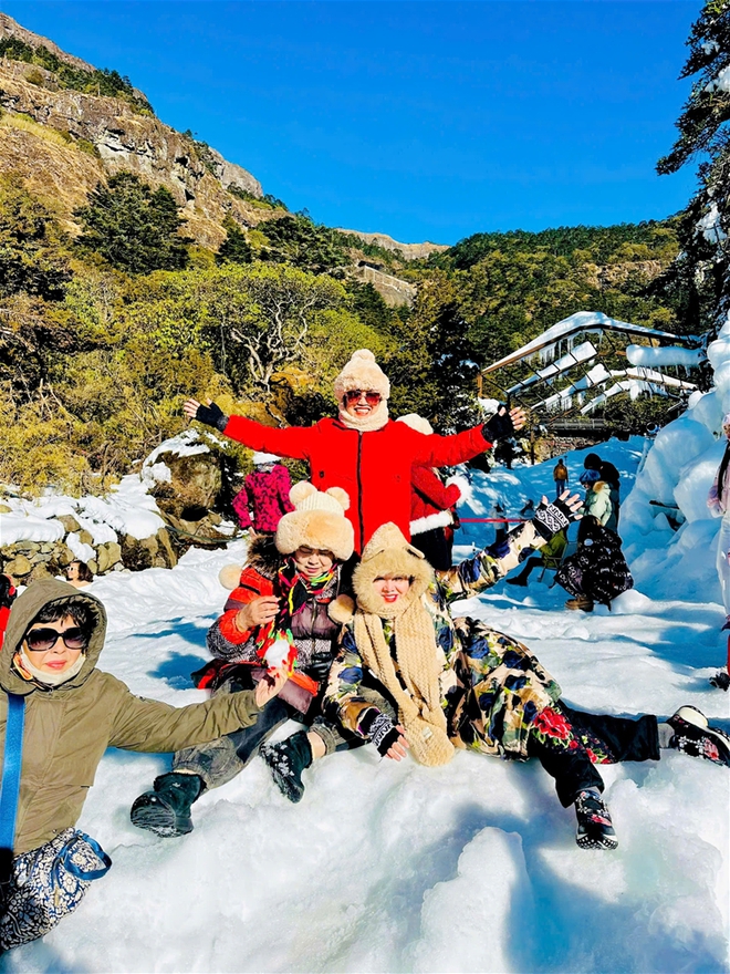 Khách Việt kể chuyện đi ngắm tuyết trên núi cao hơn 4000m ở Trung Quốc, nhận xét: "Không ngờ đến mức này!" - Ảnh 16.