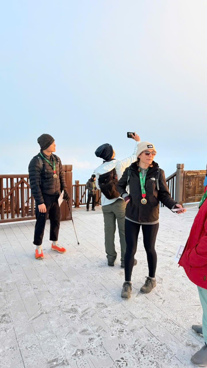 Ngoài Fansipan, đây là nơi lạnh không kém ở miền Bắc hôm nay: Cũng là núi, nhiều năm có băng giá, tuyết - Ảnh 6.