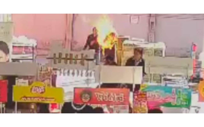 Người phụ nữ bị gã bạn trai thiêu sống trước cửa siêu thị. 