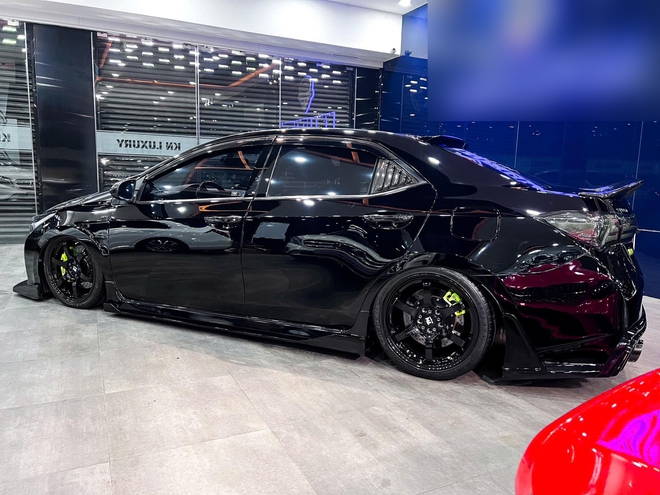 Rao Toyota Corolla Altis độ kiểu xe đua giá hơn 500 triệu, người bán chia sẻ: ‘Đồ chơi giá trị ngang xe’ - Ảnh 9.