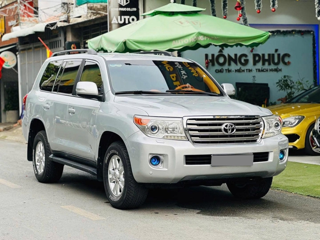 Rao Toyota Land Cruiser độ ghế thương gia kiểu Hermes giá gần 1,6 tỷ đồng, người bán tiết lộ: Đã được bảo dưỡng toàn bộ mất gần 800 triệu đồng - Ảnh 2.