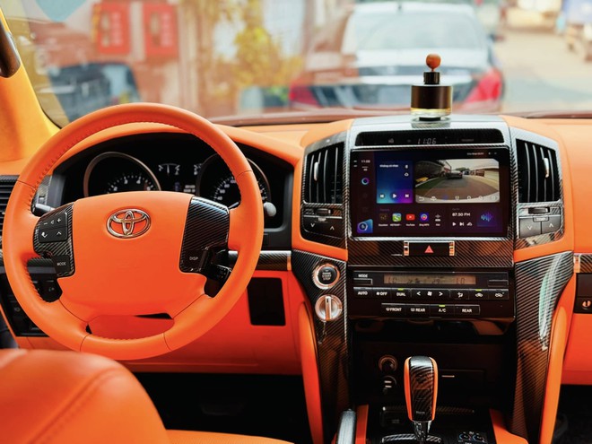 Rao Toyota Land Cruiser độ ghế thương gia kiểu Hermes gi&aacute; gần 1,6 tỷ đồng, người b&aacute;n tiết lộ: Đ&atilde; được bảo dưỡng to&agrave;n bộ mất gần 800 triệu đồng - Ảnh 6.