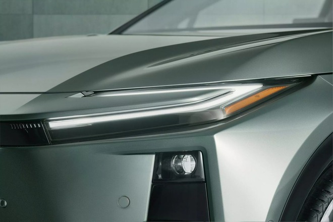 Toyota tung SUV điện mới: Lớn hơn Corolla Cross, m&agrave;n 14inch, chạy tới 600km/sạc, hướng tới 'người độc th&acirc;n đang hẹn h&ograve;' - Ảnh 12.