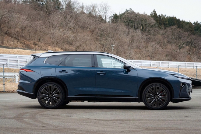 Khám phá Toyota Crown Estate 2025 vừa ra mắt - Ảnh 6.