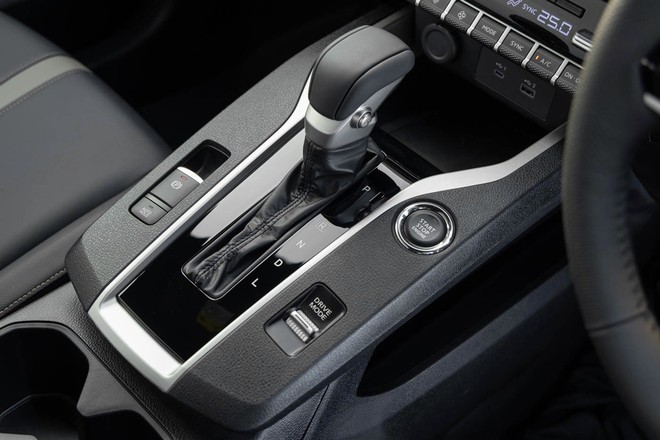 Mitsubishi Xforce HEV ra mắt: Giá quy đổi từ 683 triệu đồng, có ADAS, camera 360, đấu Yaris Cross HEV bằng máy 1.6L hybrid - Ảnh 5.