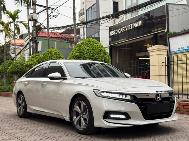 Rao Honda Accord 2019 rẻ hơn thị trường cả trăm triệu đồng, người bán thật thà giải thích khiến CĐM khen ngợi - Ảnh 4.