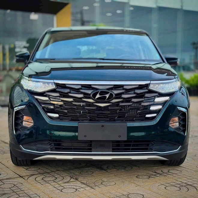 Hyundai Custin thêm bản mới trang bị như bản cao nhất, chỉ khác động cơ, giá thấp hơn 49 triệu - Ảnh 4.