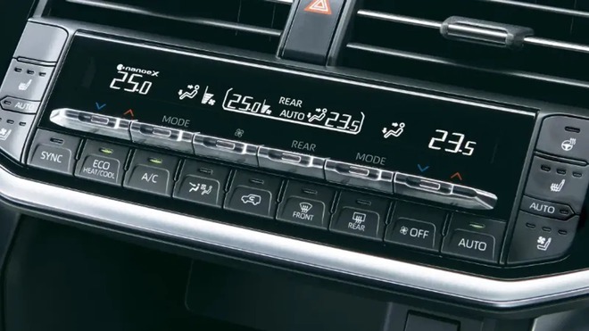 Toyota Land Cruiser 2025 được h&eacute; lộ: Đồng hồ mới, chỉnh điều h&ograve;a bằng n&uacute;t vật l&yacute;, ADAS mặc định từ bản ti&ecirc;u chuẩn - Ảnh 16.