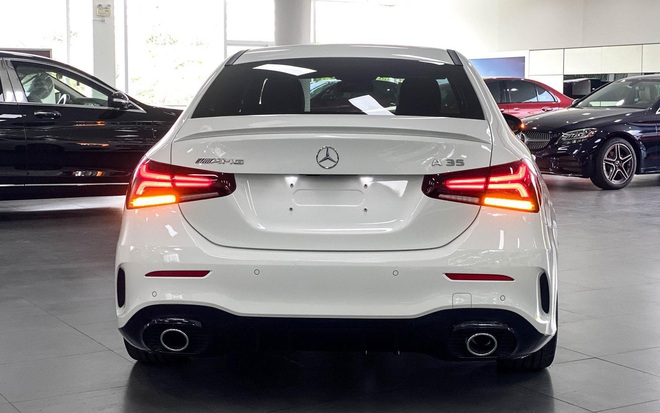Mercedes-AMG A 35 giảm gi&aacute; hơn 770 triệu tại đại l&yacute;: Gi&aacute; thực tế c&ograve;n 1,485 tỷ đồng, rẻ bằng một nửa Civic Type R - Ảnh 5.
