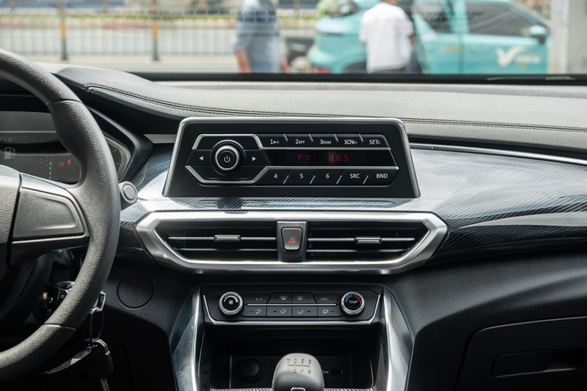 Đây là MG G50 bản số sàn giá 559 triệu cho dân chạy dịch vụ: 8 chỗ, bỏ màn hình trung tâm, nhiều chi tiết chỉnh ‘cơm’, cạnh tranh Xpander MT - Ảnh 16.