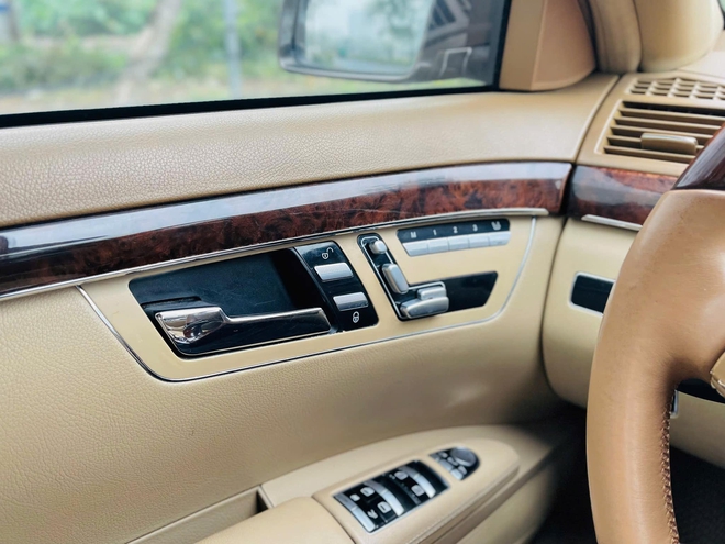 Mercedes-Benz S 500 hơn 14 năm rao bán giá 500 triệu: Xe chạy 100.000km, người bán cam kết 'tặng xe' nếu tua odo - Ảnh 9.