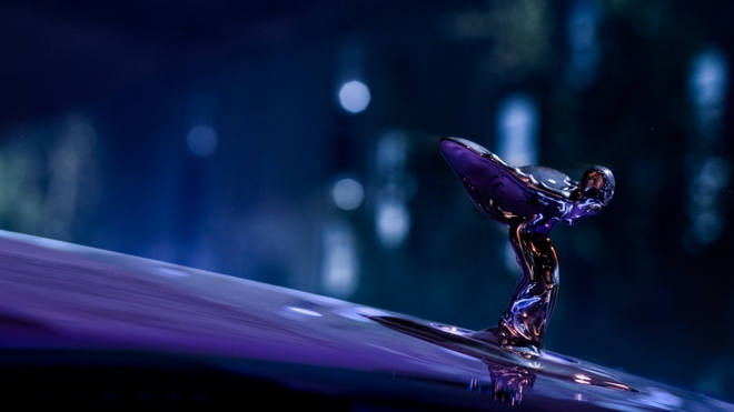 Rolls-Royce Spectre phiên bản Black Badge có giá 20,6 tỷ đồng tại Việt Nam - Ảnh 11.