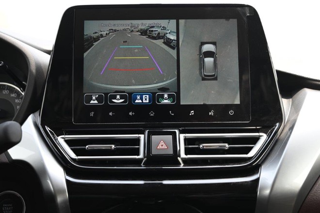 Suzuki Fronx lần đầu lộ diện tại Việt Nam: Đang l&agrave;m thủ tục, sớm ra mắt đấu Raize, Sonet - Ảnh 10.