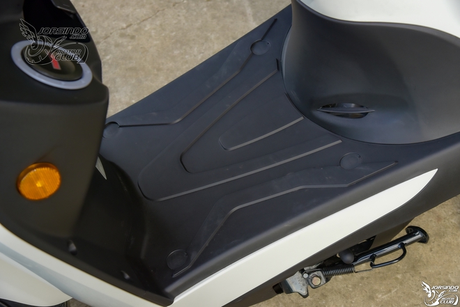 Ở Việt Nam có 2 mẫu xe tay ga vừa ra mắt: Một mẫu ăn xăng 1,9L/100km, một mẫu khỏe bằng 3 lần Vision - Ảnh 10.