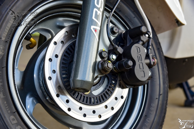 Ở Việt Nam có 2 mẫu xe tay ga vừa ra mắt: Một mẫu ăn xăng 1,9L/100km, một mẫu khỏe bằng 3 lần Vision - Ảnh 7.