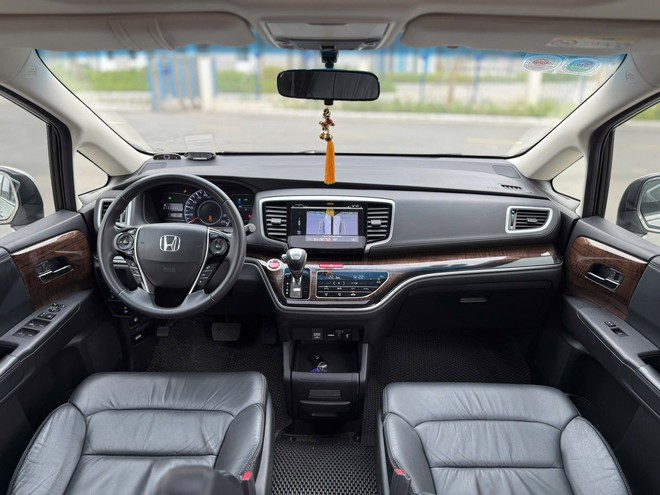 Honda Odyssey bán lại giá 855 triệu đồng, ngang Innova Cross ‘đập hộp’: Cùng phân khúc Carnival, có ghế thương gia - Ảnh 10.