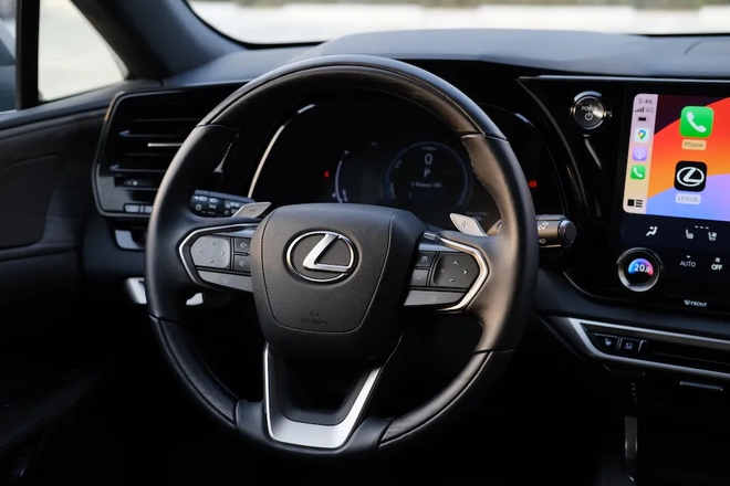 Lexus RX 350h 2025 đã về Việt Nam: Tinh ý mới thấy điểm khác bản xăng, dễ thêm công nghệ, máy tiết kiệm xăng cạnh tranh X5, Q7 - Ảnh 14.