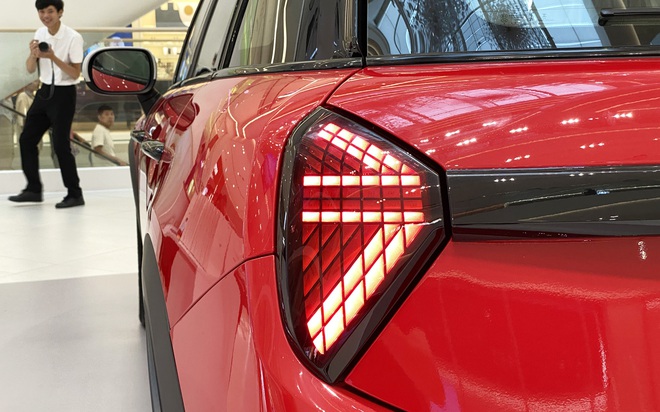 MINI Cooper 2025 ra mắt Việt Nam: Gi&aacute; từ 2,099 tỷ đồng, thiết kế lạ lẫm, nhiều c&ocirc;ng nghệ lần đầu xuất hiện, c&oacute; ADAS - Ảnh 14.