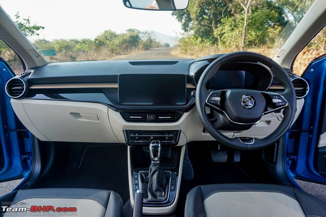 Skoda Slavia lần đầu lộ diện ngo&agrave;i nh&agrave; m&aacute;y tại Việt Nam: Một điểm cho thấy dễ c&oacute; ADAS cạnh tranh City, Vios - Ảnh 13.