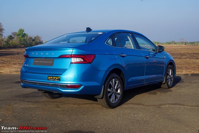 Skoda Slavia lần đầu lộ diện ngo&agrave;i nh&agrave; m&aacute;y tại Việt Nam: Một điểm cho thấy dễ c&oacute; ADAS cạnh tranh City, Vios - Ảnh 12.