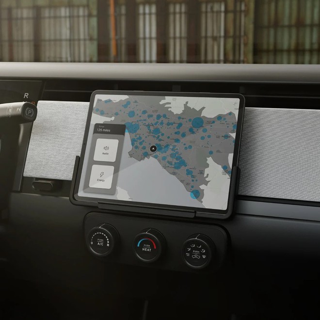 Tỷ ph&uacute; top 2 thế giới l&agrave;m b&aacute;n tải điện gi&aacute; rẻ: Quy đổi từ 520 triệu đồng, biến th&agrave;nh SUV như Defender, ngắn hơn Corolla Cross, c&oacute; ADAS - Ảnh 6.