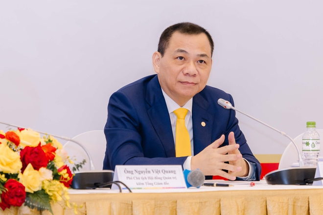 Tỷ phú Phạm Nhật Vượng tại ĐHĐCĐ thường niên 2025 của Vingroup. Ảnh: VIC