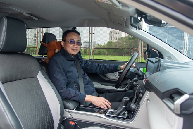 Dùng 2 chiếc Toyota Veloz Cross làm dịch vụ, chủ xe chia sẻ: ‘Đút túi hơn 40 triệu đồng/xe/tháng, tiết kiệm hơn Xpander, bào hơn 170.000km vẫn ổn’ - Ảnh 7.