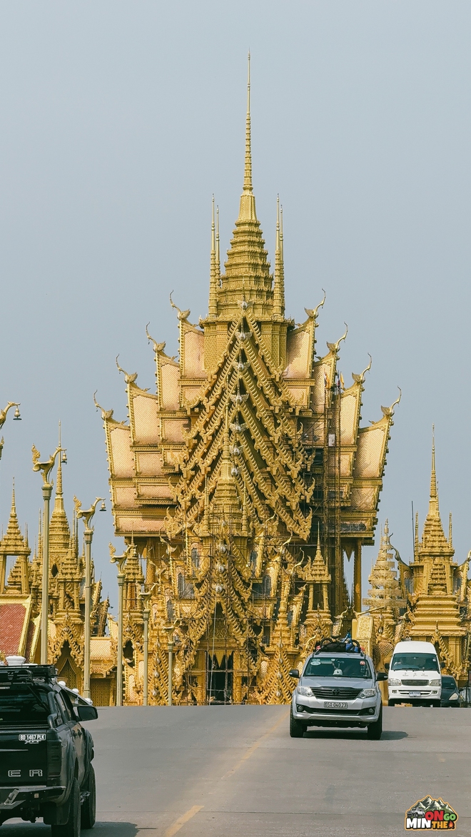 Dùng cùng lúc Colorado, Fortuner, chủ xe chia sẻ: 'Bán tải hay hơn Ranger, SUV chạy xuyên Đông Nam Á vẫn ngon, không dễ lật như lời đồn' - Ảnh 14.