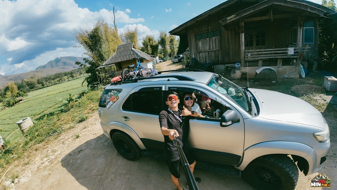 Dùng cùng lúc Colorado, Fortuner, chủ xe chia sẻ: 'Bán tải hay hơn Ranger, SUV chạy xuyên Đông Nam Á vẫn ngon, không dễ lật như lời đồn' - Ảnh 8.