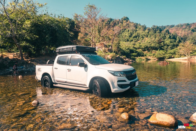 Dùng cùng lúc Colorado, Fortuner, chủ xe chia sẻ: 'Bán tải hay hơn Ranger, SUV chạy xuyên Đông Nam Á vẫn ngon, không dễ lật như lời đồn' - Ảnh 18.