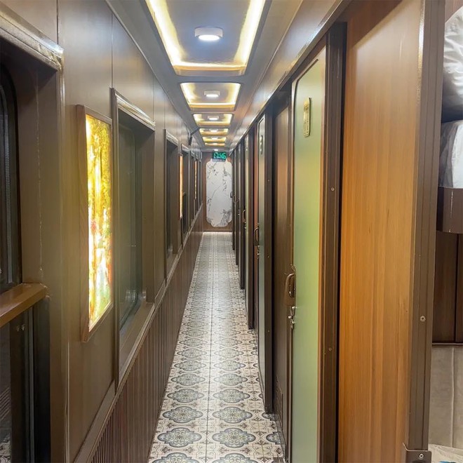 Chuyến tàu chạy 300km vừa nâng cấp thành chất lượng cao: Vé rẻ ngang xe khách mà được nhận xét "5 sao" - Ảnh 4.