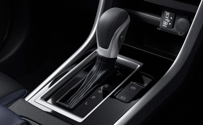 Mitsubishi Xpander 2025 ra mắt: Lưới tản nhiệt mới, m&agrave;n h&igrave;nh to hơn, th&ecirc;m t&uacute;i kh&iacute;, c&oacute; camera 360, gi&aacute; quy đổi khiến người Việt ao ước - Ảnh 22.