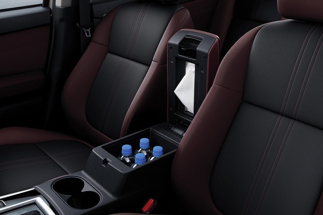 Mitsubishi Xpander 2025 ra mắt: Lưới tản nhiệt mới, m&agrave;n h&igrave;nh to hơn, th&ecirc;m t&uacute;i kh&iacute;, c&oacute; camera 360, gi&aacute; quy đổi khiến người Việt ao ước - Ảnh 24.