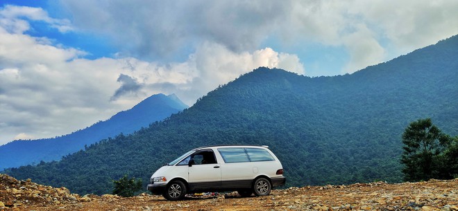 Đem Toyota Previa 35 năm tuổi lên rừng, xuống biển, chủ xe chia sẻ: ‘Biết chăm thì đi bao nhiêu, đời sâu mấy cũng chạy tốt’ - Ảnh 16.