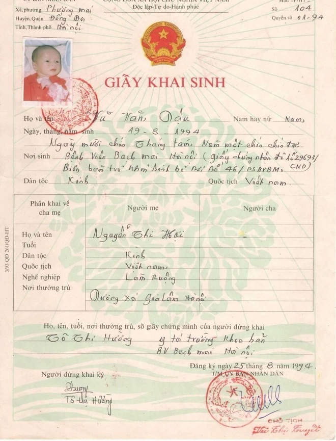 Vụ đạo diễn người Pháp tìm mẹ ruột ở Gia Lâm (Hà Nội): Vỡ òa kết quả ADN - Ảnh 2.