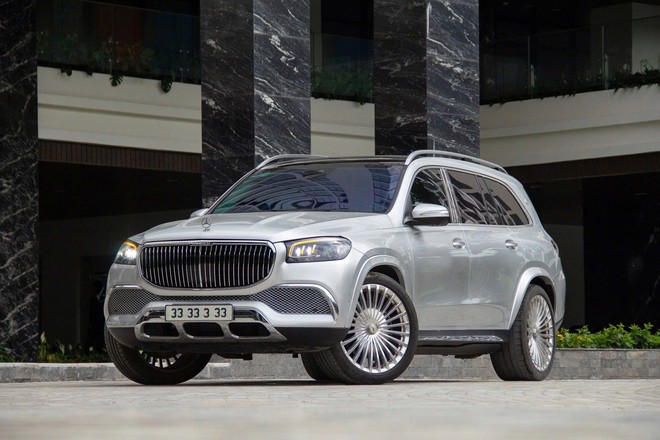 Chiếc xe trông giống Mercedes-Maybach GLS 600 này có giá bán lại gần 3,8 tỷ đồng: Chủ cũ độ nhiều chi tiết nhưng chừa lại nội thất 'zin' - Ảnh 2.